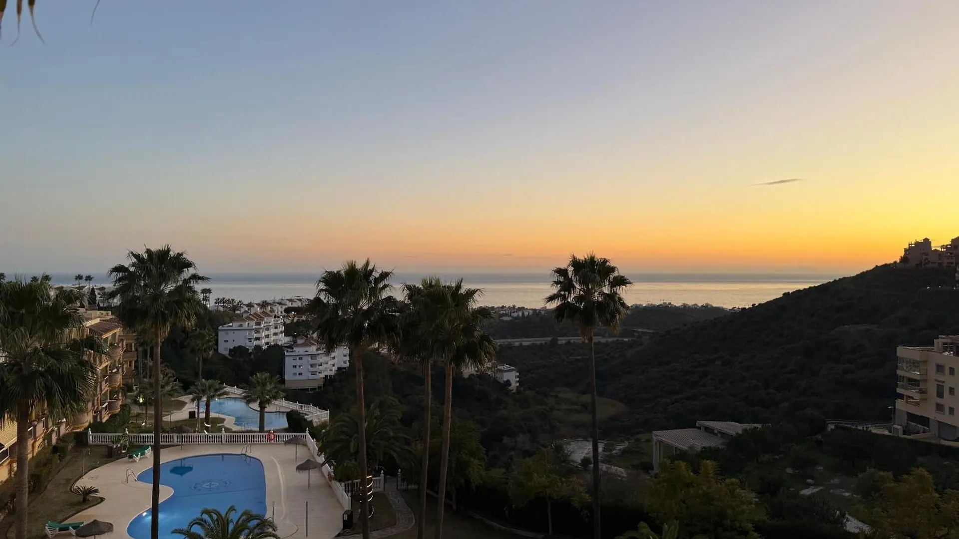 Appartement Sunny Coast Marbella 2Br 2Ba Panoramic Sea View 2 Pools & Wifi 6 Pax à Sitio de Calahonda