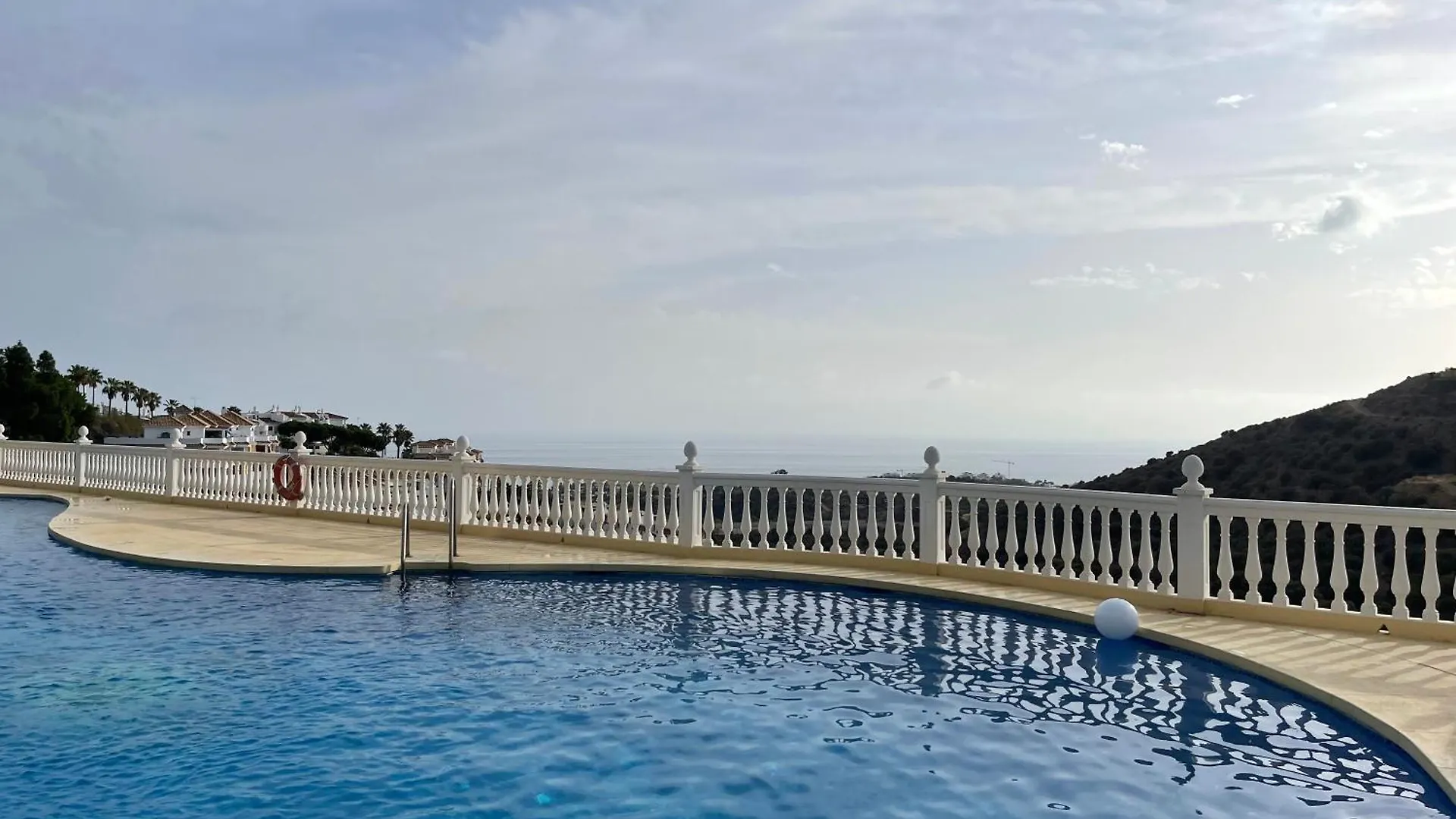 Appartement Sunny Coast Marbella 2Br 2Ba Panoramic Sea View 2 Pools & Wifi 6 Pax à Sitio de Calahonda