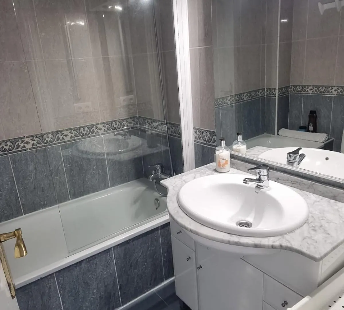 דירות Sitio de Calahonda Sunny Coast Marbella 2Br 2Ba Panoramic Sea View 2 Pools & Wifi 6 Pax ספרד