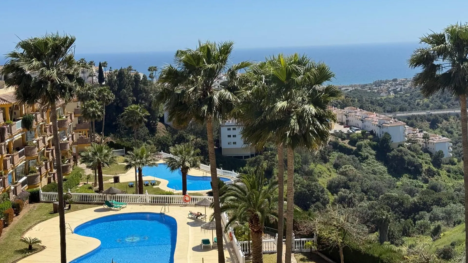 דירות Sitio de Calahonda Sunny Coast Marbella 2Br 2Ba Panoramic Sea View 2 Pools & Wifi 6 Pax